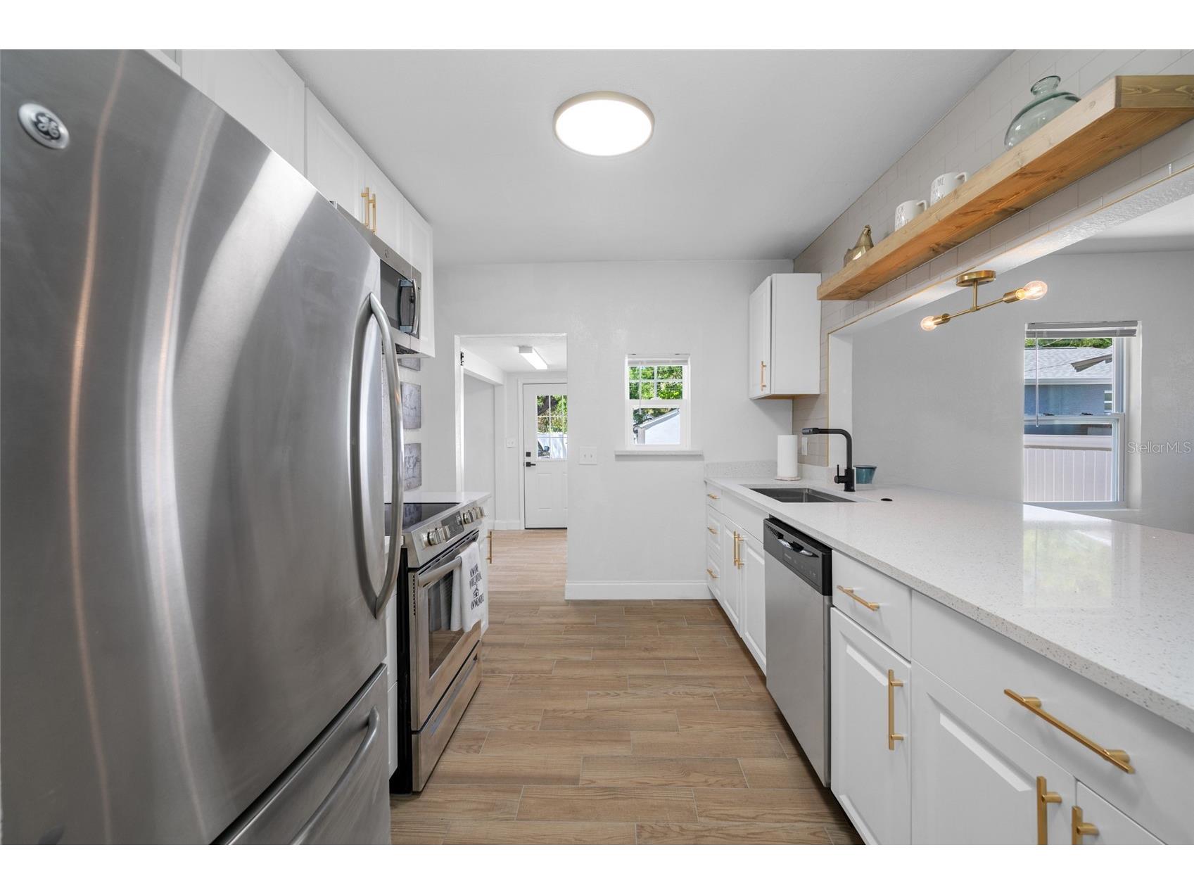 821 19th Avenue S Saint Petersburg FL 33705 TB8498873 image20