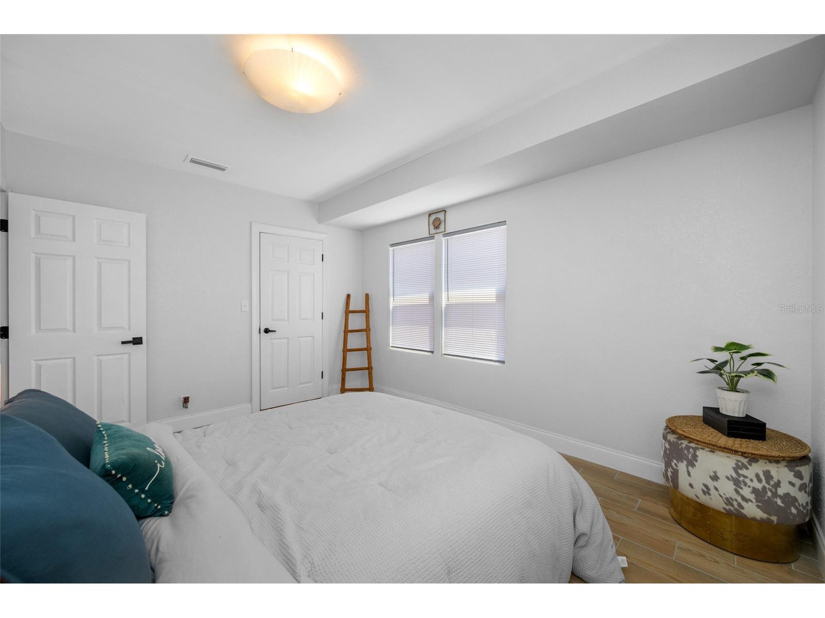 821 19th Avenue S Saint Petersburg FL 33705 TB8498873 image32