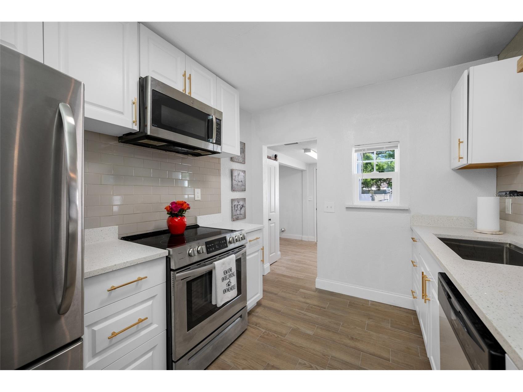 821 19th Avenue S Saint Petersburg FL 33705 TB8498873 image53