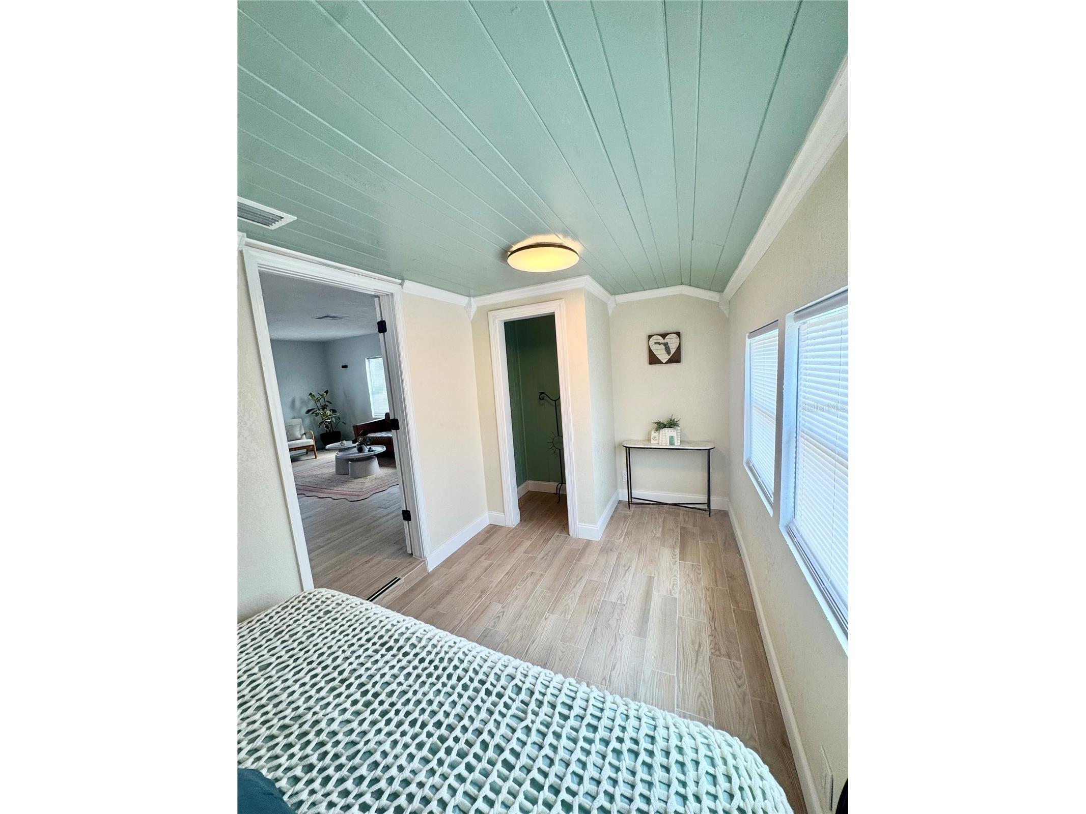 821 19th Avenue S Saint Petersburg FL 33705 TB8498873 image59
