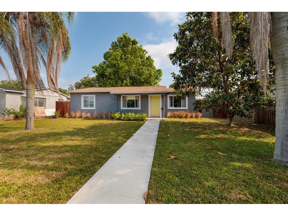 821 40th Avenue NE Saint Petersburg FL 33703 U8242767 image1