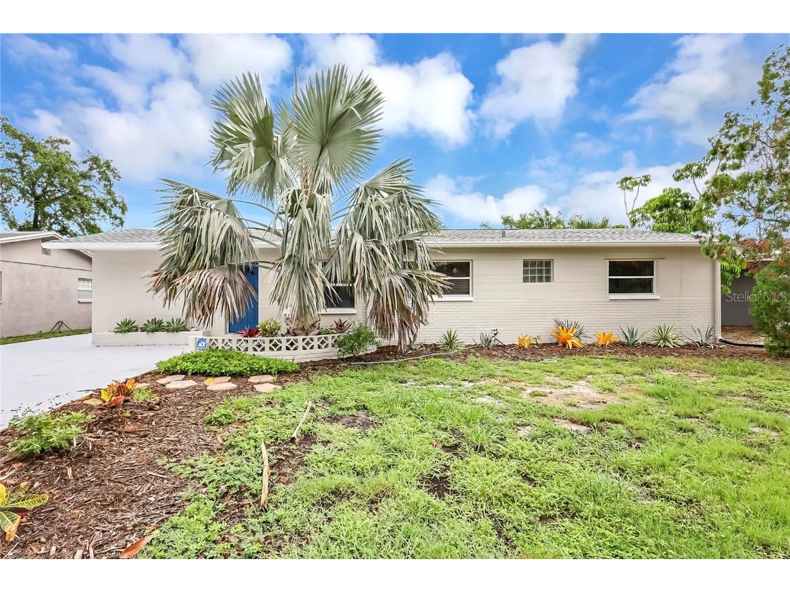 821 52nd Avenue S Saint Petersburg FL 33705 TB8392984 image1