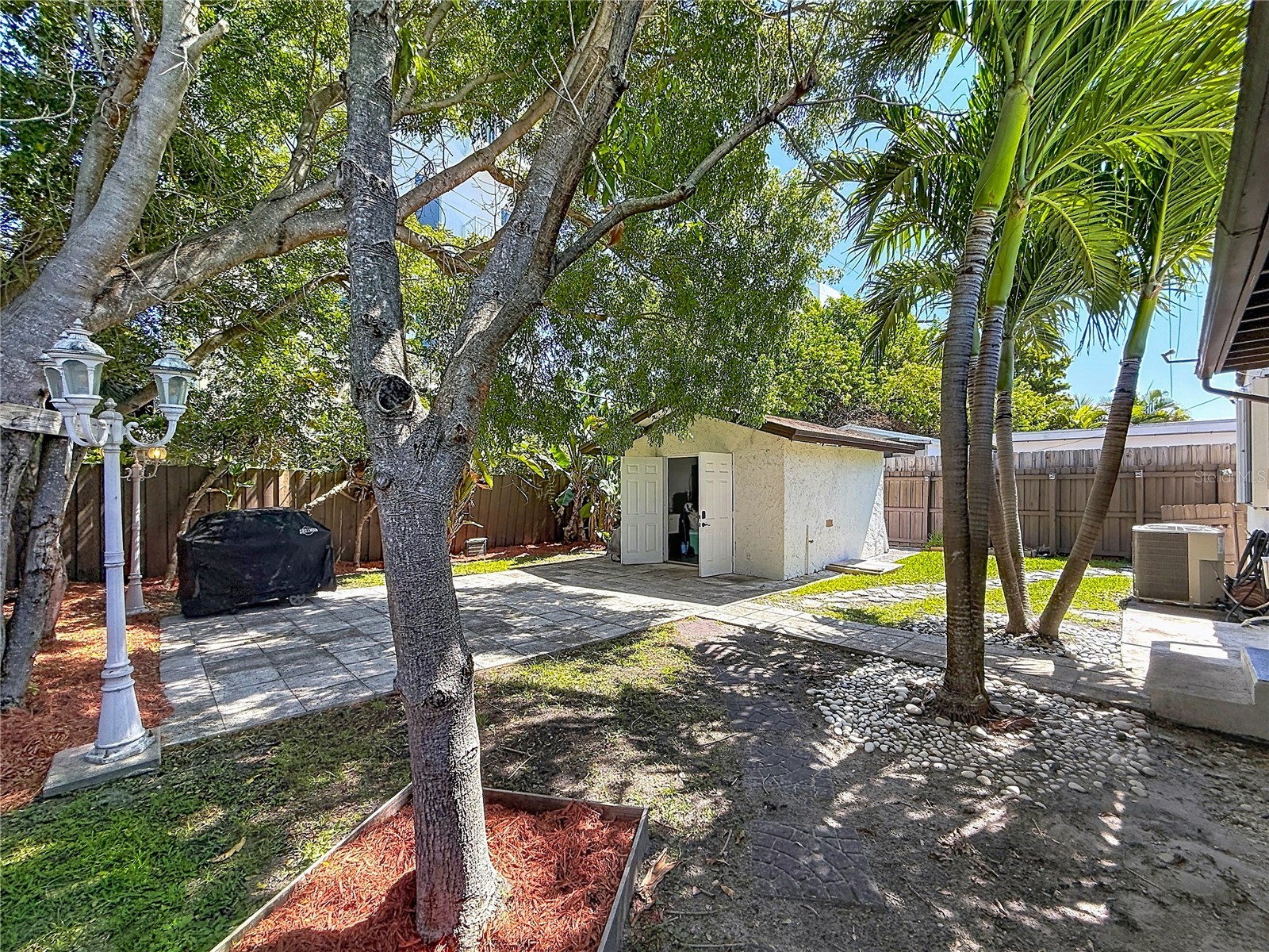 821 83rd St Miami Beach FL 33141 O6408077 image23
