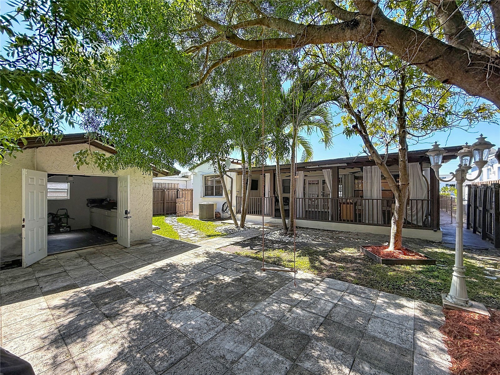 821 83rd St Miami Beach FL 33141 O6408077 image24
