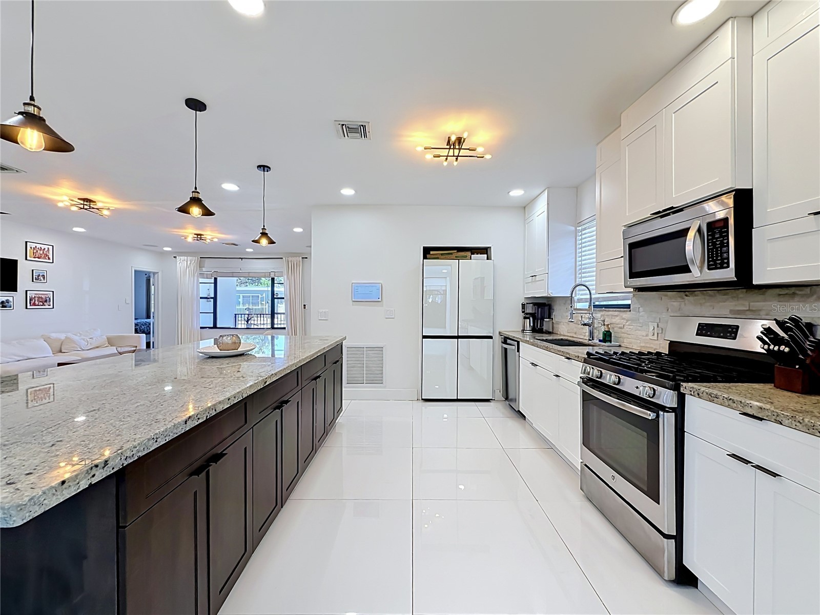 821 83rd St Miami Beach FL 33141 O6408077 image8