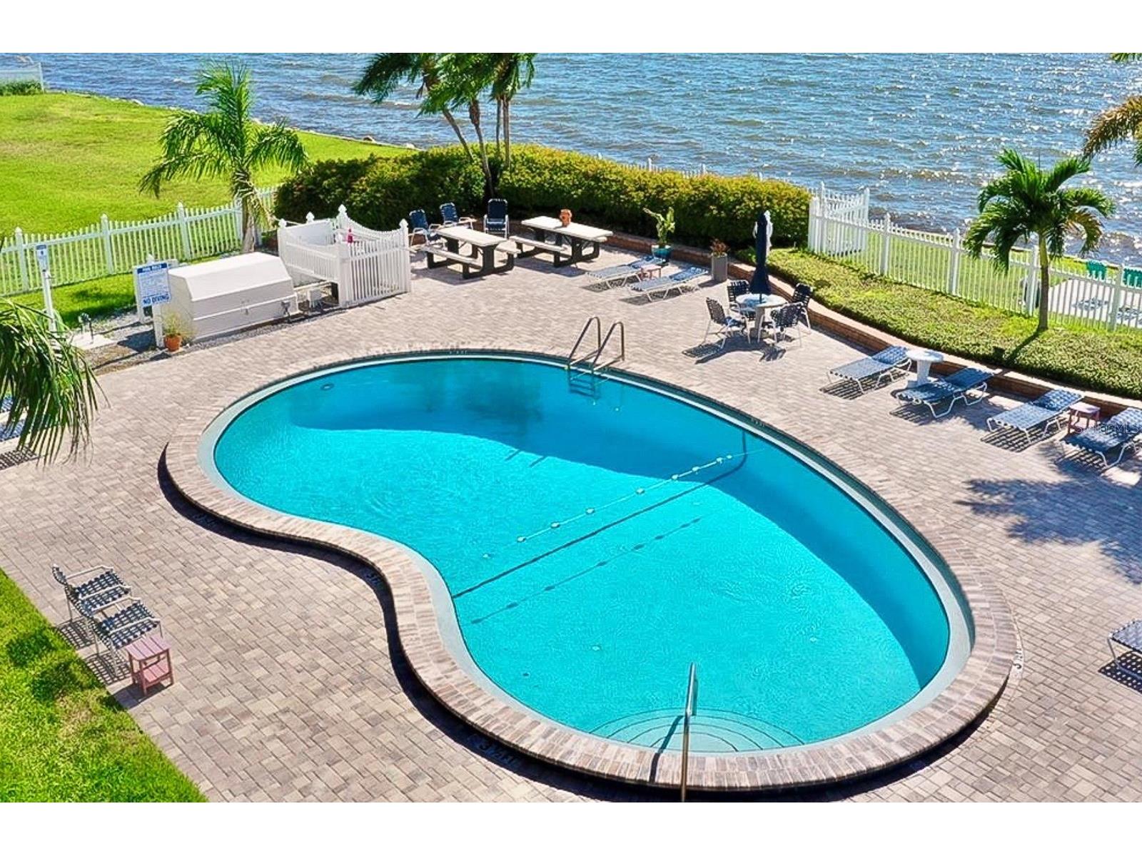 821 Bahia Del Sol Drive #B Ruskin FL 33570 TB8507273 image32