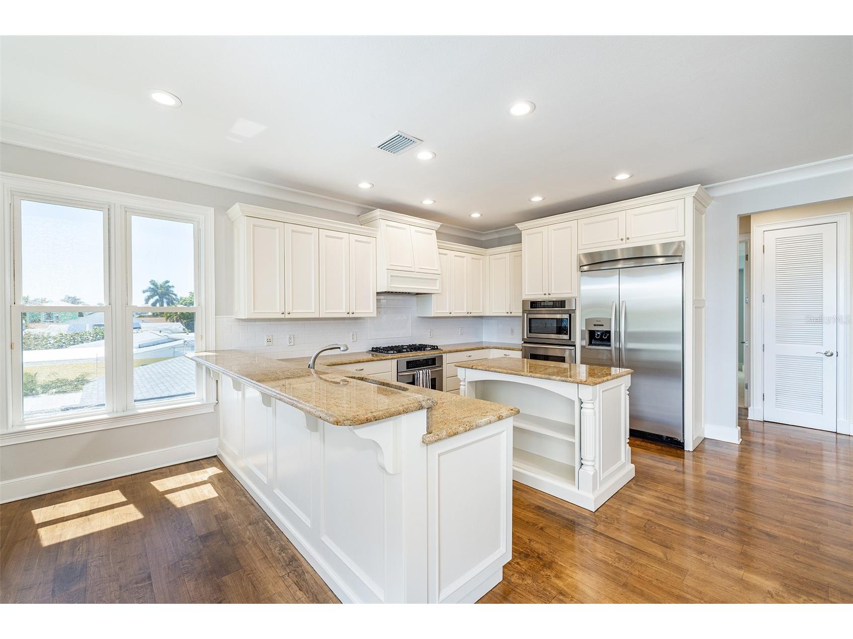 821 Bay Point Drive Madeira Beach FL 33708 - INTRACOASTAL WATERWAY TB8506826 image12