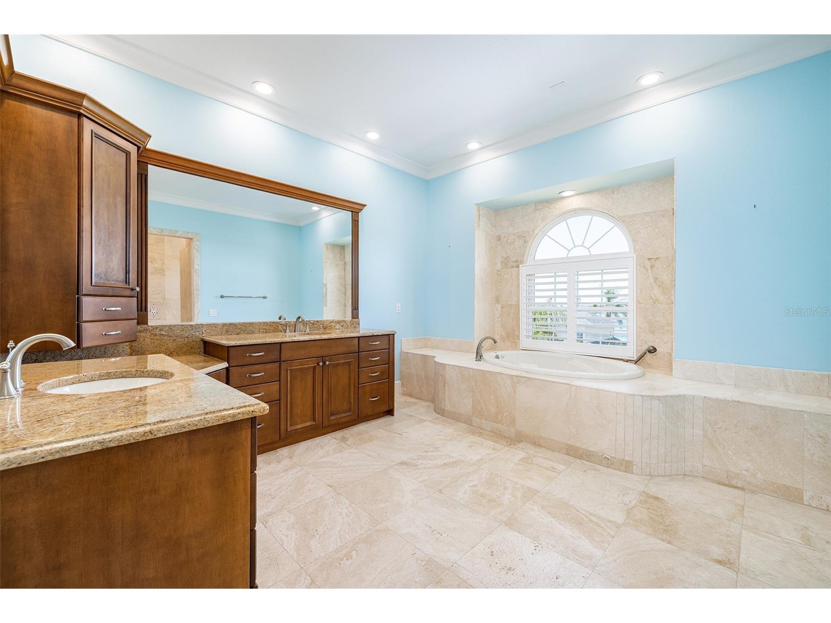 821 Bay Point Drive Madeira Beach FL 33708 - INTRACOASTAL WATERWAY TB8506826 image36