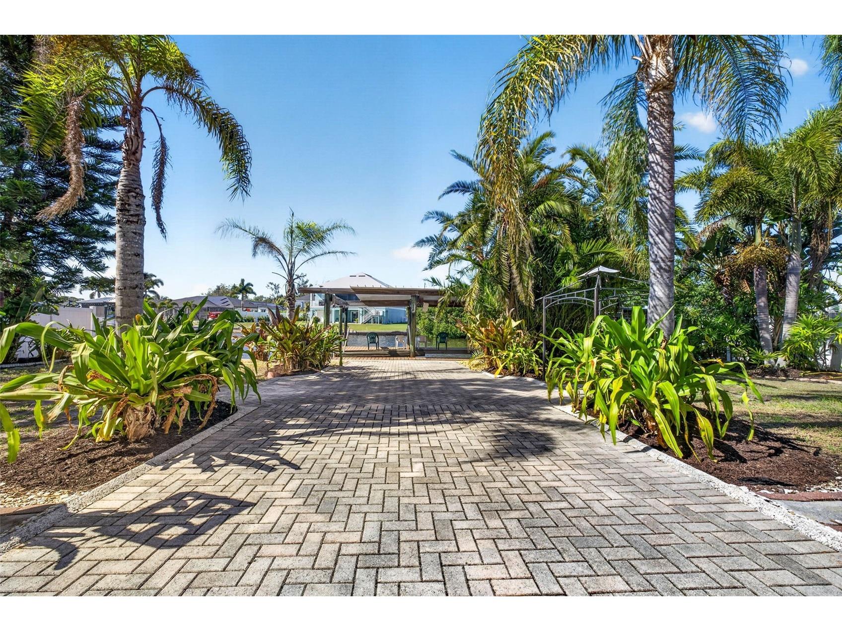 821 Blue Heron Boulevard Ruskin FL 33570 TB8494866 image61