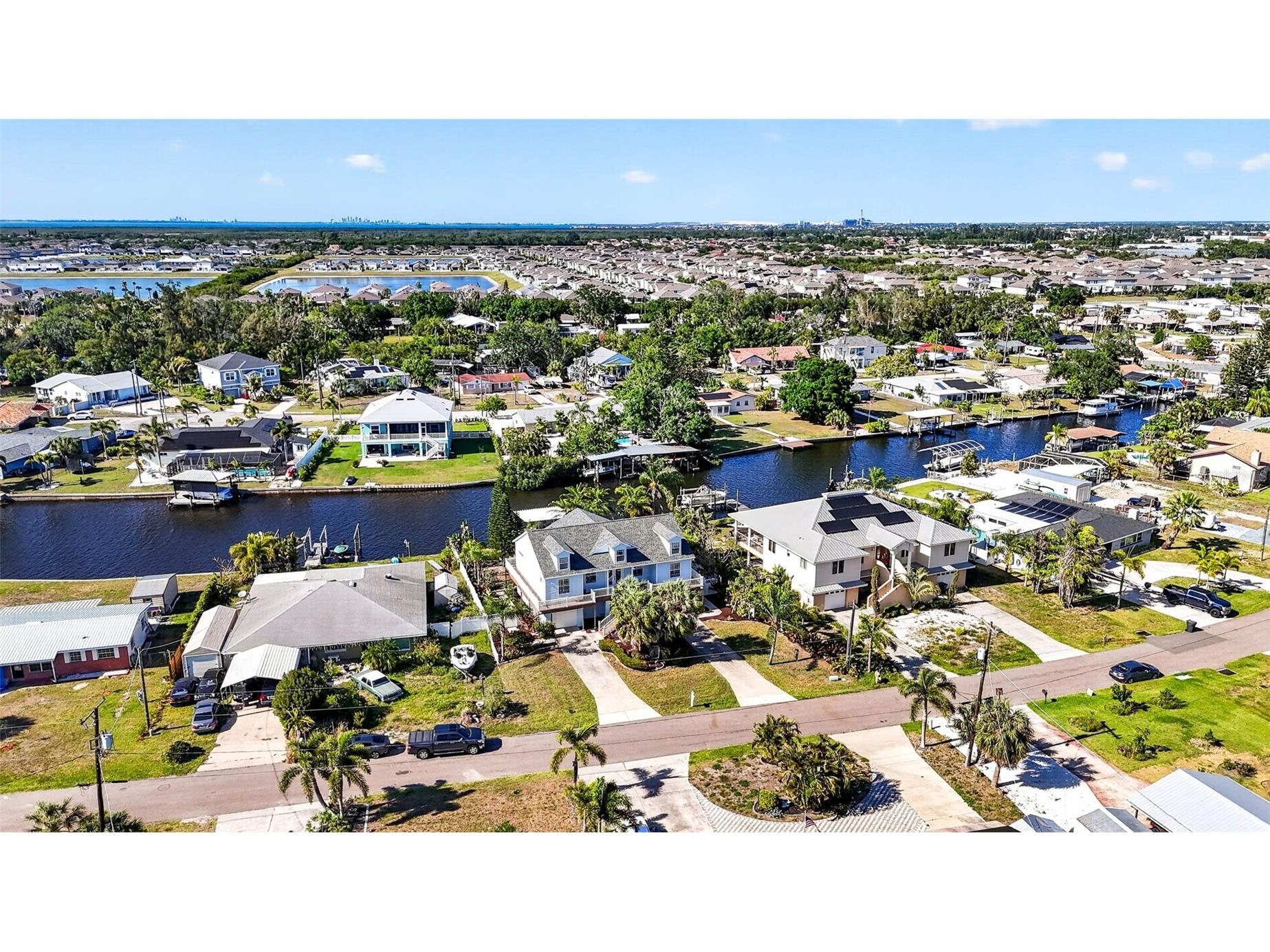 821 Blue Heron Boulevard Ruskin FL 33570 TB8494866 image81