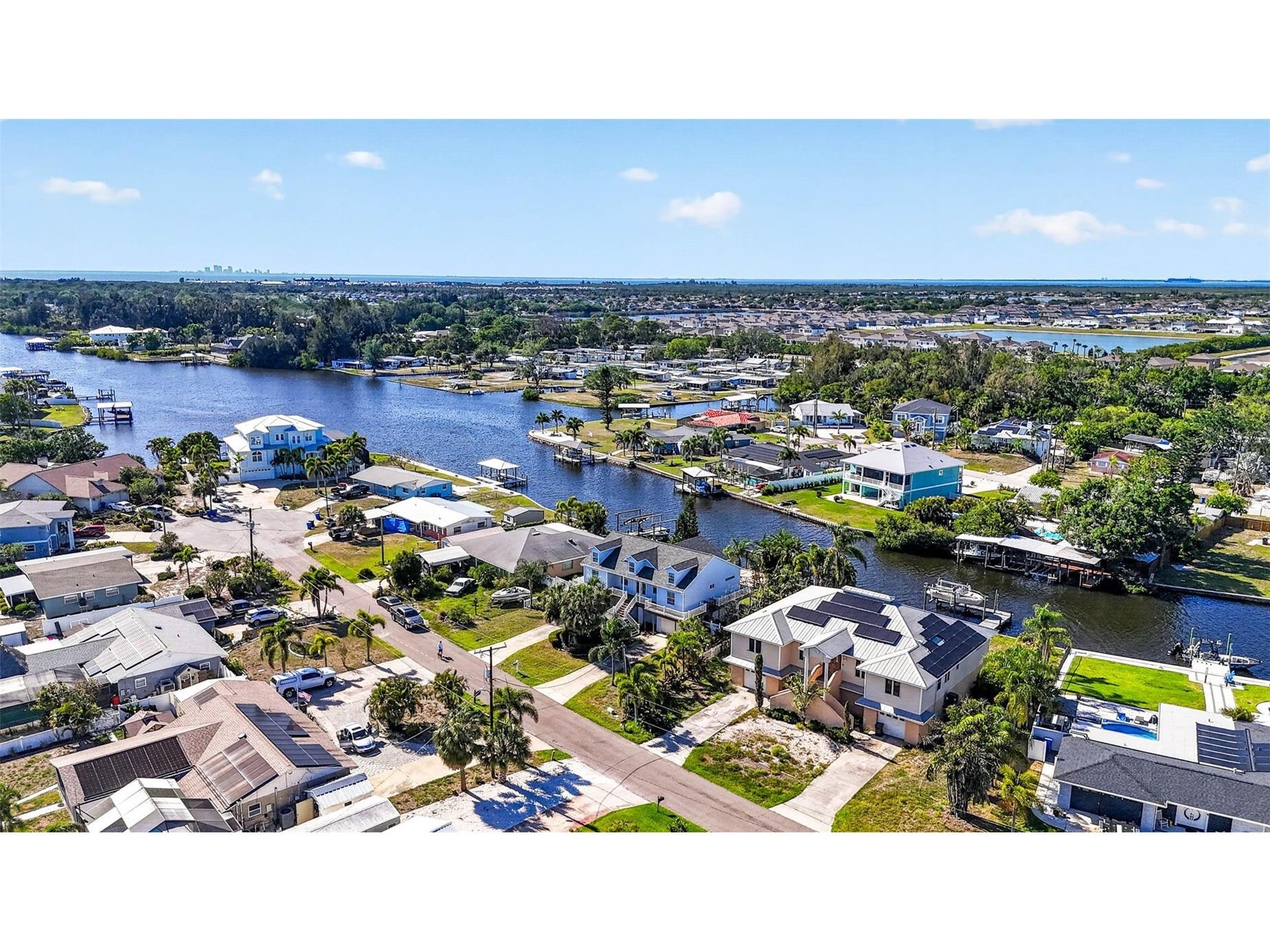 821 Blue Heron Boulevard Ruskin FL 33570 TB8494866 image85