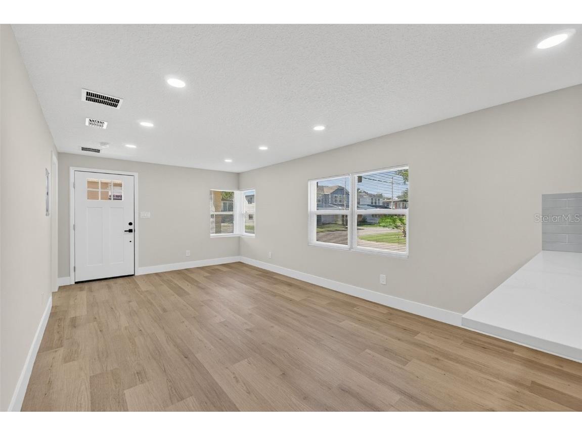 821 Colyer Street Orlando FL 32805 O6362462 image16