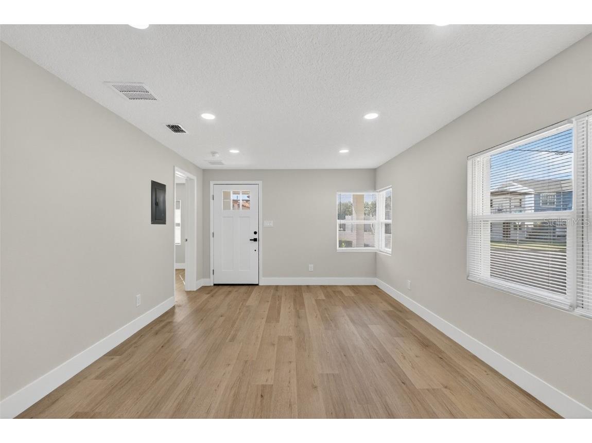 821 Colyer Street Orlando FL 32805 O6362462 image17