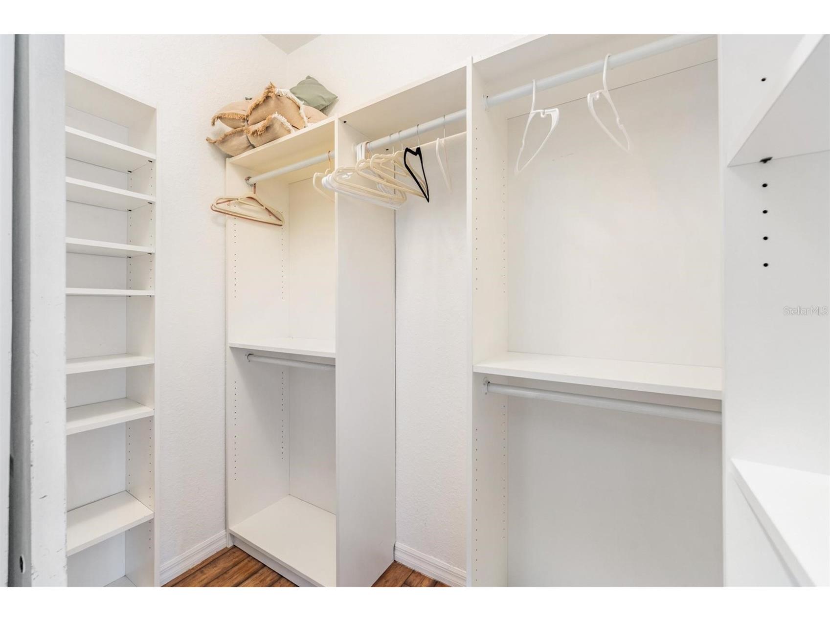 821 Greenview Dr Apollo Beach FL 33572 TB8488363 image19