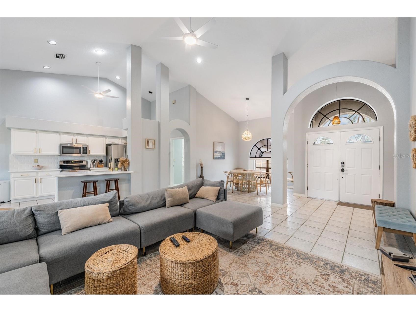 821 Greenview Dr Apollo Beach FL 33572 TB8488363 image3