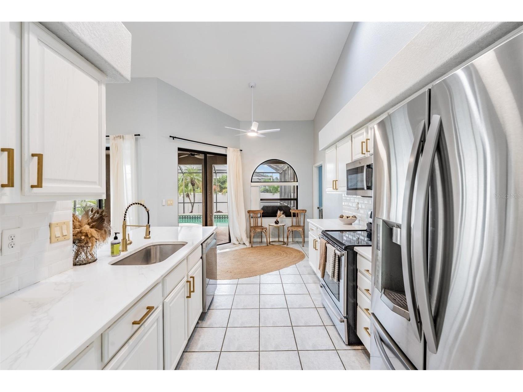 821 Greenview Dr Apollo Beach FL 33572 TB8488363 image5