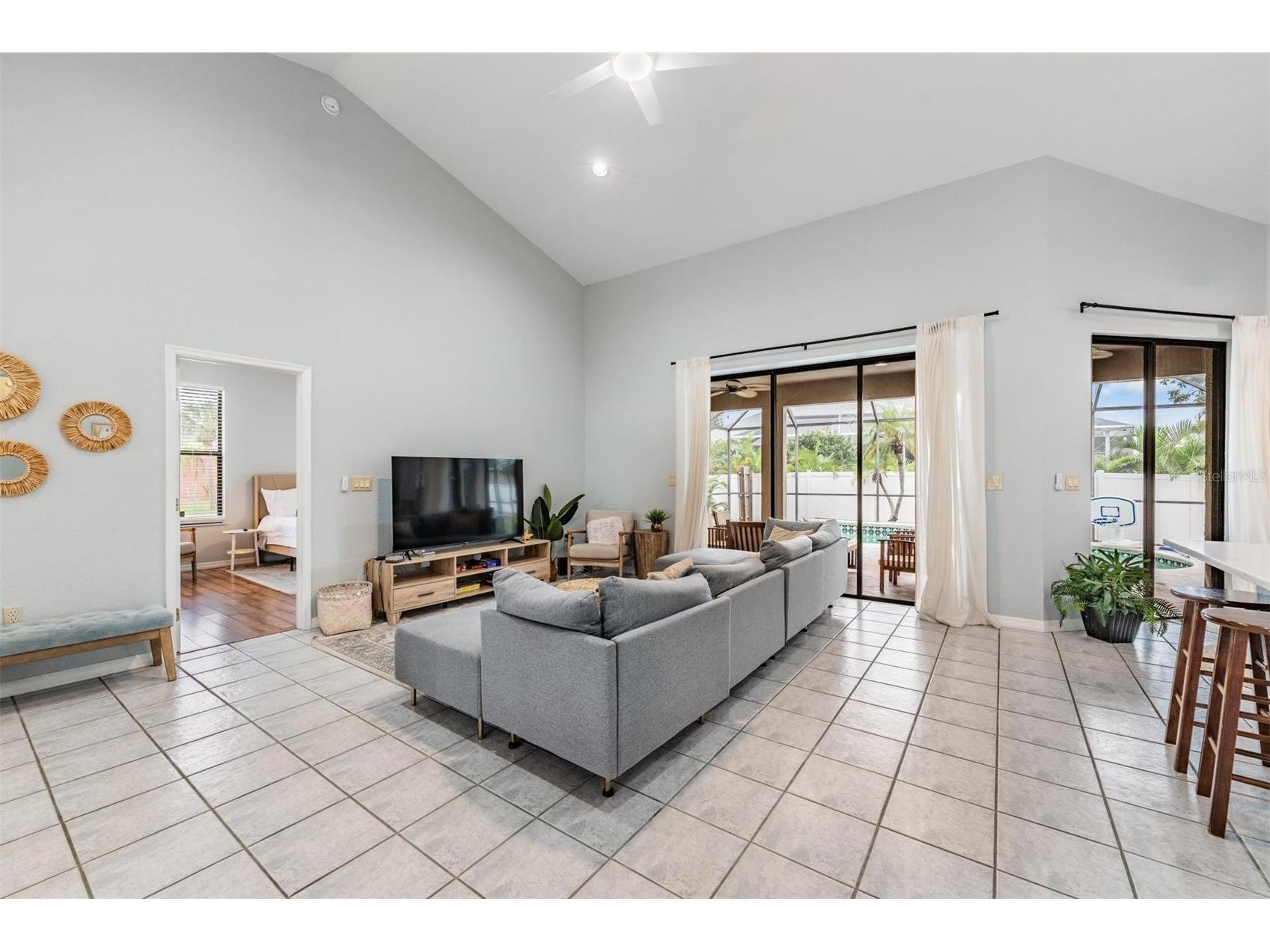 821 Greenview Dr Apollo Beach FL 33572 TB8488363 image8