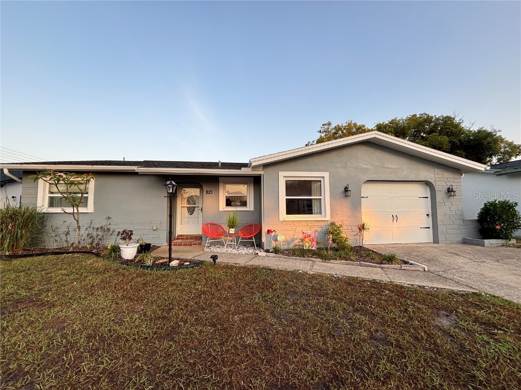 821 Karen Street Palm Harbor FL 34684 TB8384138 image1