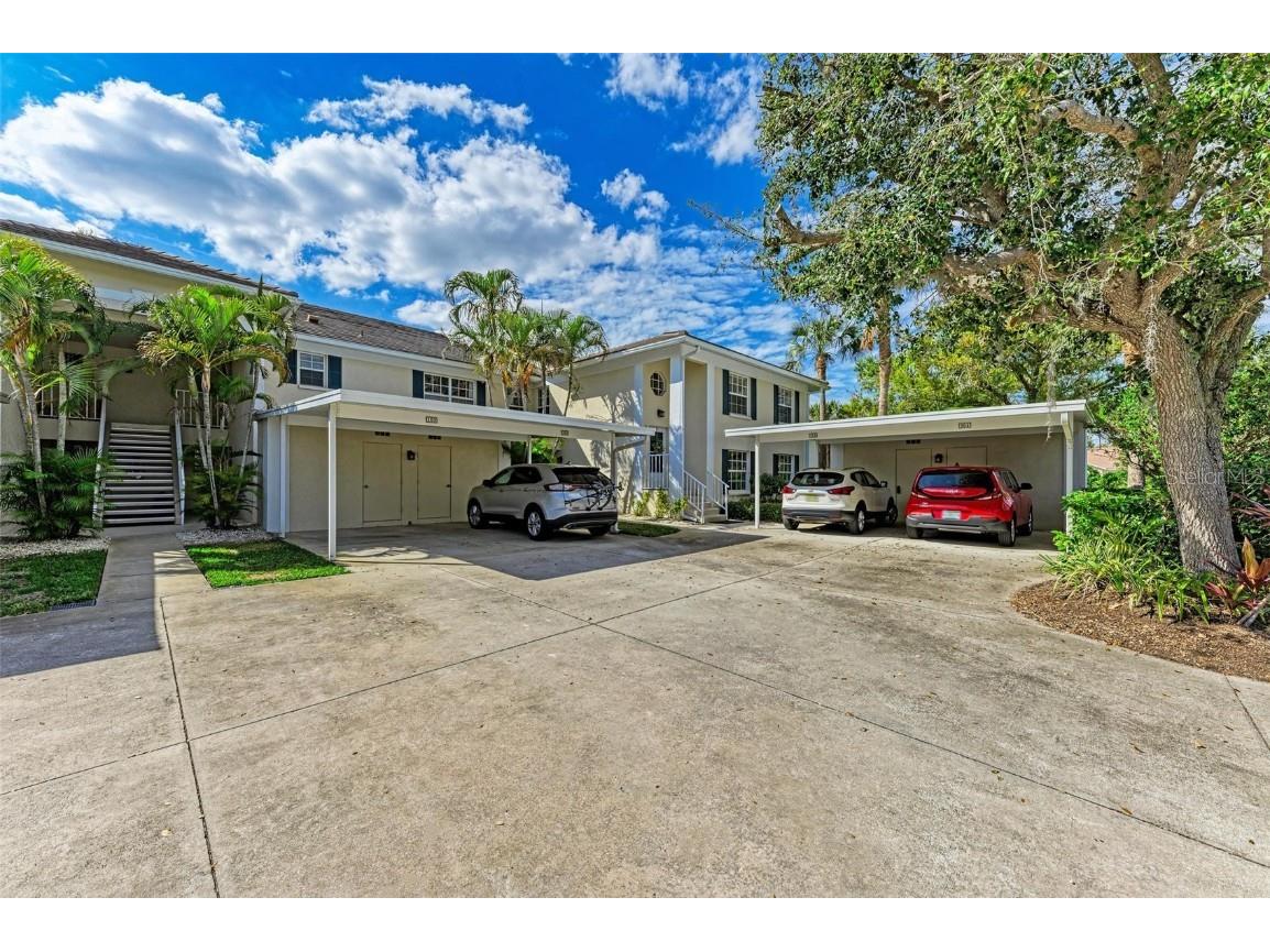 821 Montrose Drive #103 Venice FL 34293 A4599550 image1