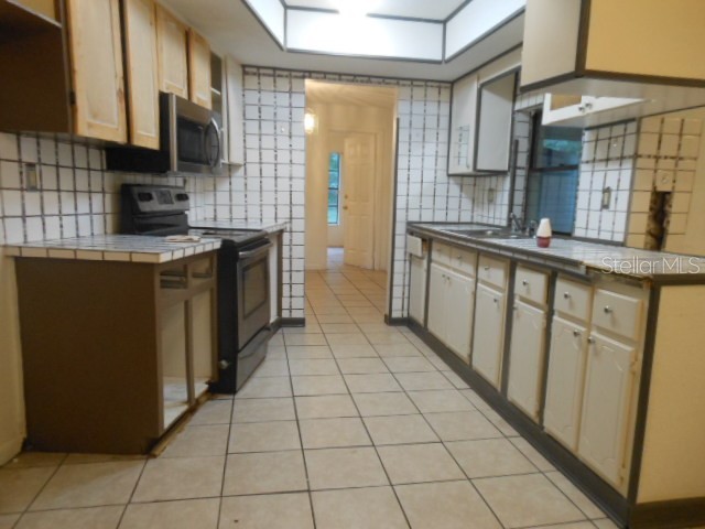 821 Moonlight Lane #1 Brooksville FL 34601 TB8506225 image9