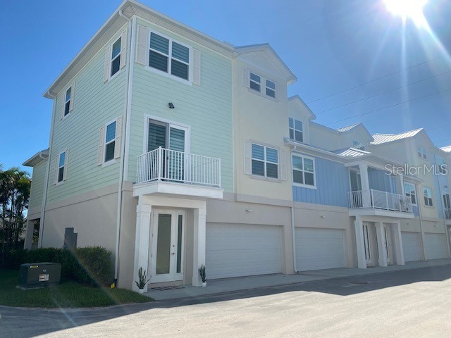 821 Oak Bend Lane Dunedin FL 34698 U8213381 image1