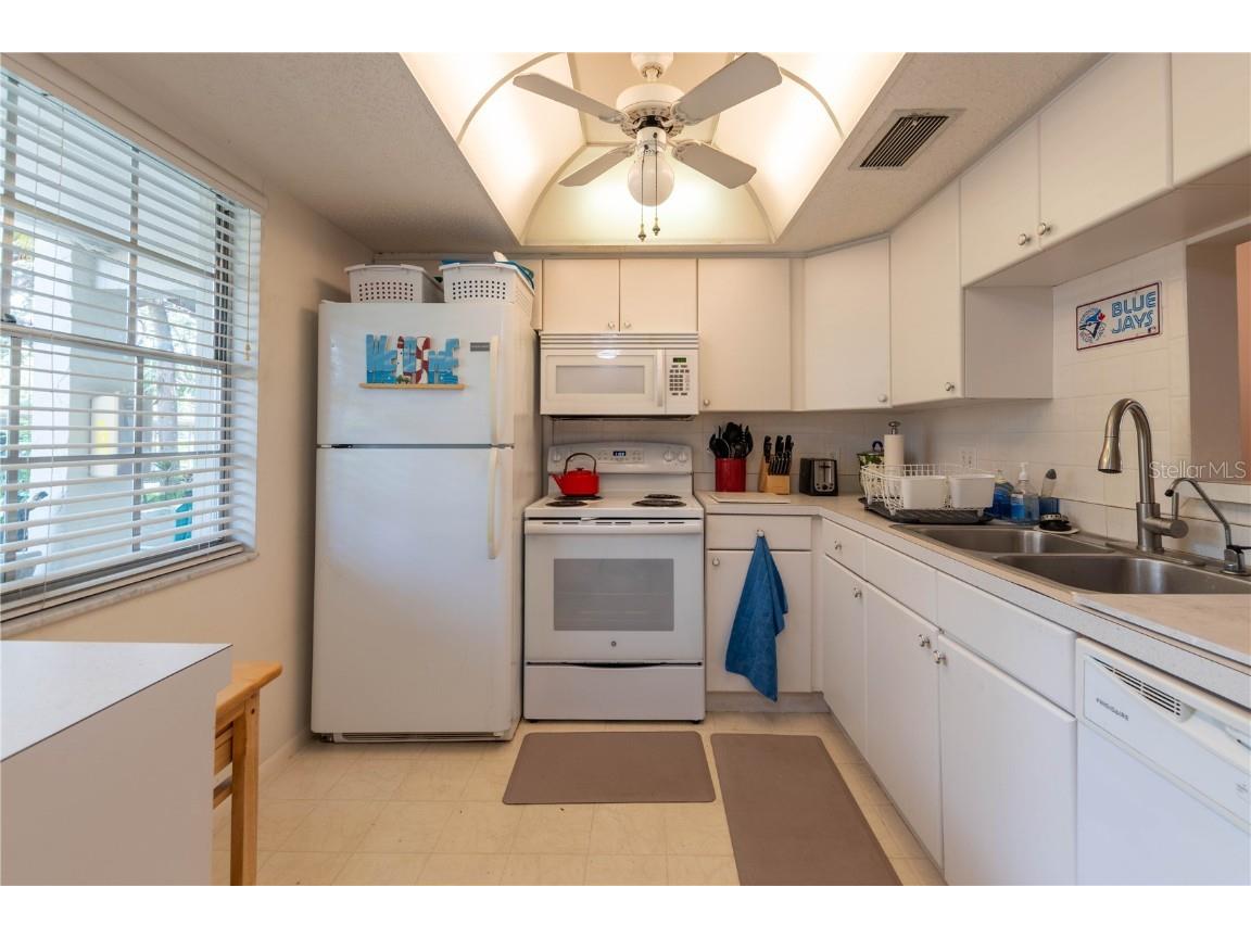 821 Patricia Avenue #103 Dunedin FL 34698 TB8411737 image12