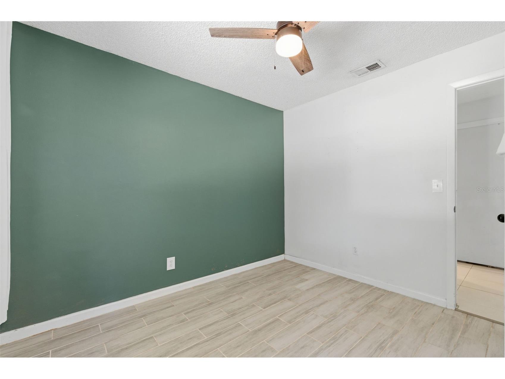 821 Pine Street Tarpon Springs FL 34689 TB8472412 image11