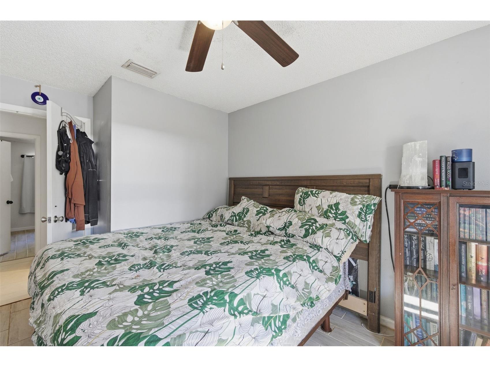 821 Pine Street Tarpon Springs FL 34689 TB8472412 image27