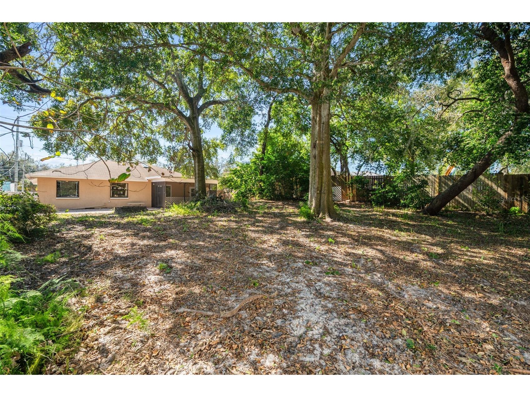 821 Pine Street Tarpon Springs FL 34689 TB8472412 image30