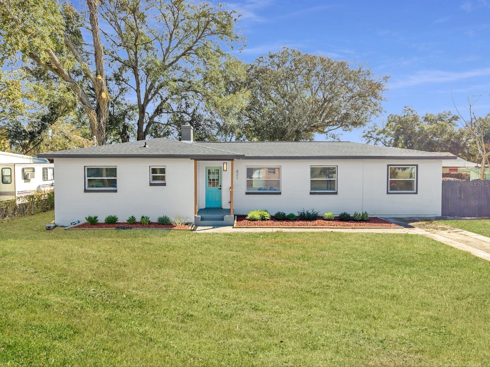 821 Pinedale Avenue Orlando FL 32808 O6381012 image1