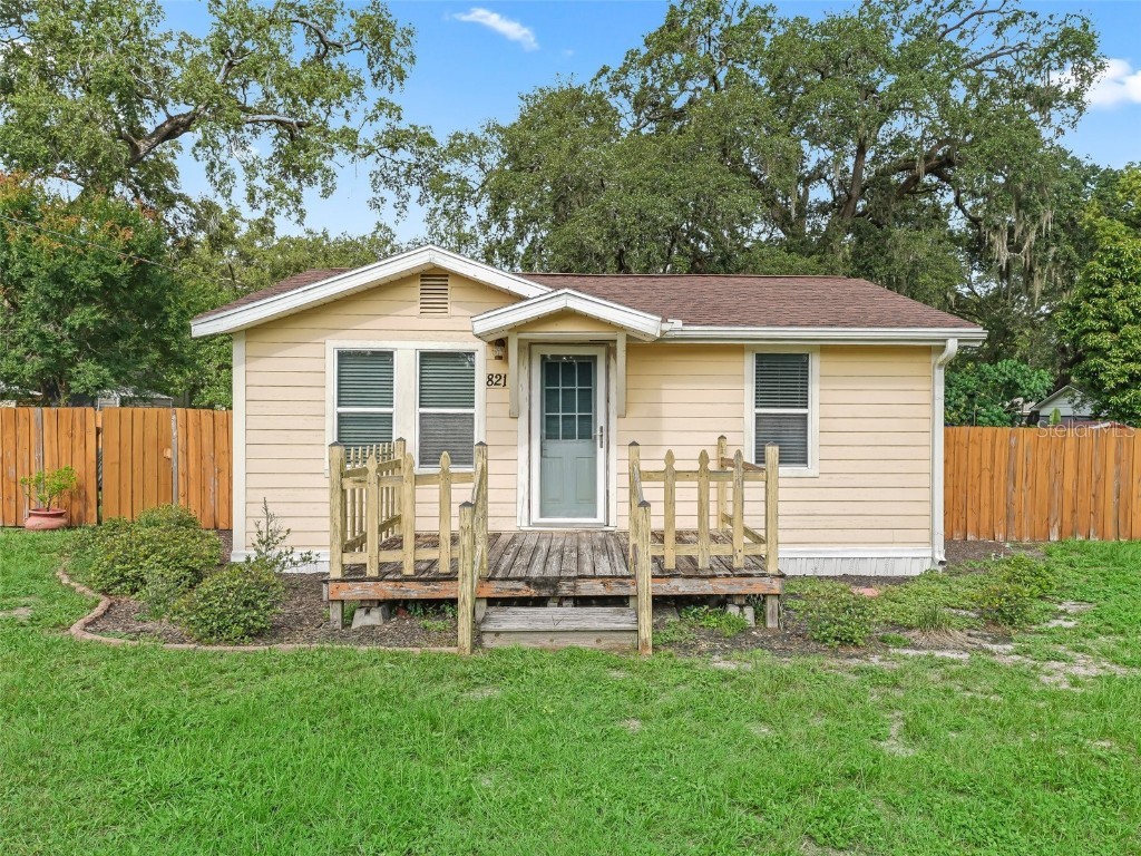 821 Powell Street Wildwood FL 34785 G5098527 image1