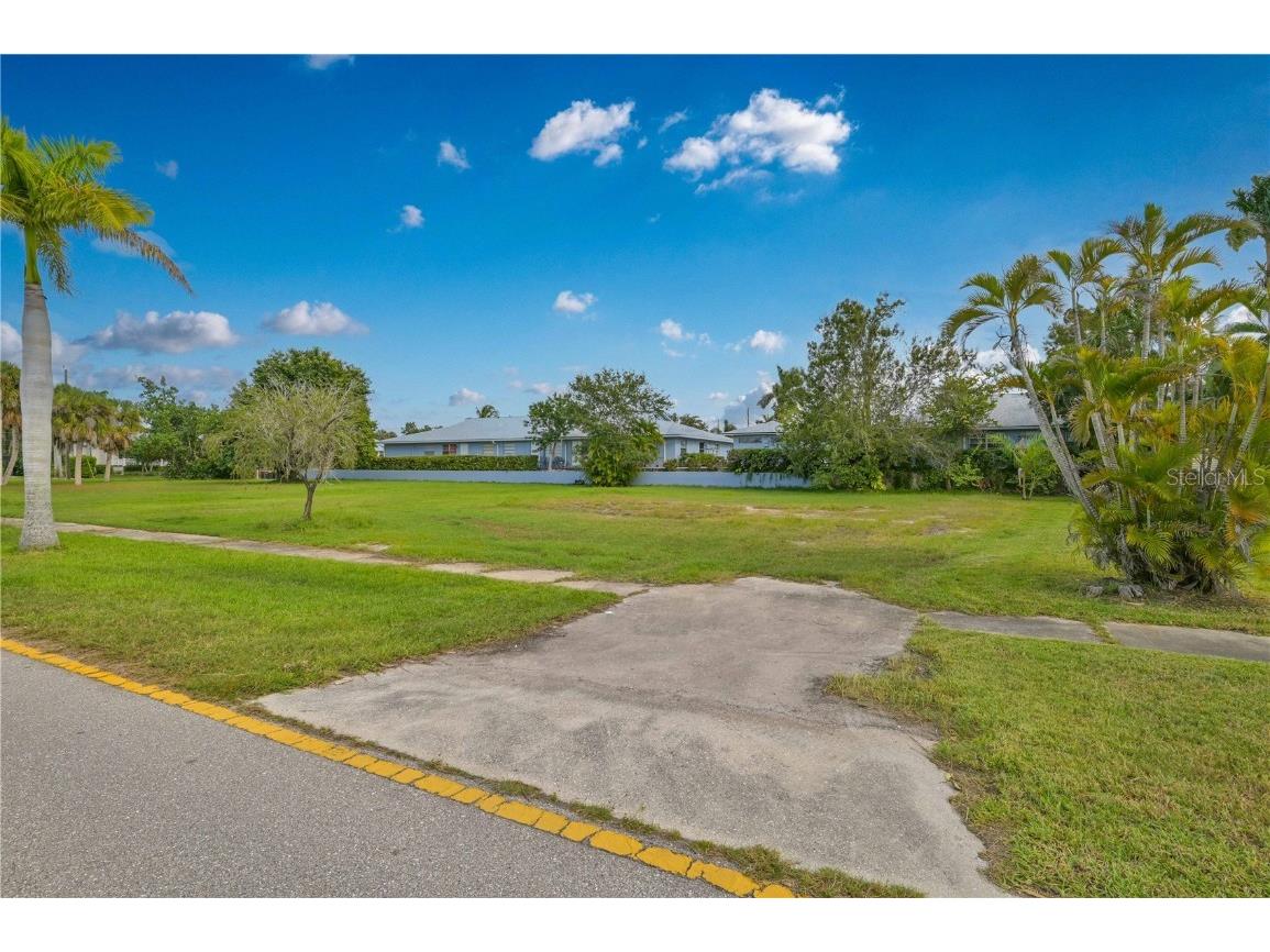 821 W Marion Avenue Punta Gorda FL 33950 TB8452861 image6