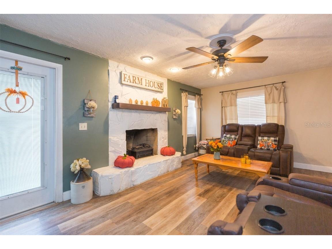 821 Walnut Drive Seffner FL 33584 TB8440769 image2