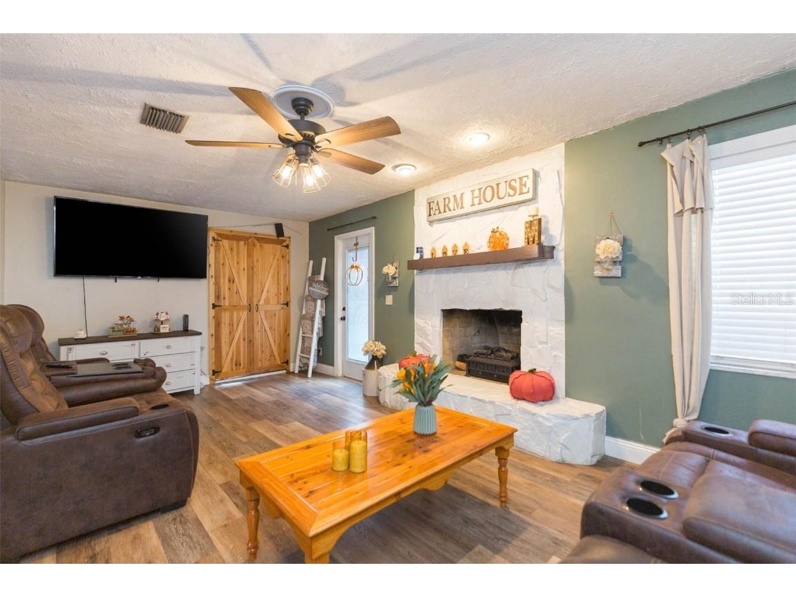 821 Walnut Drive Seffner FL 33584 TB8440769 image3