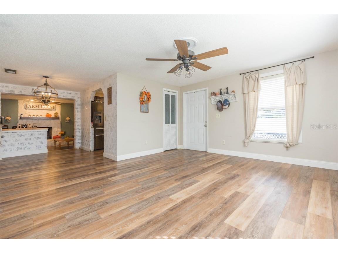 821 Walnut Drive Seffner FL 33584 TB8440769 image7