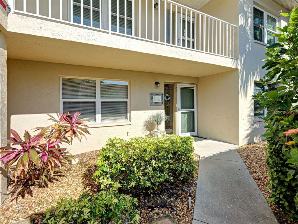 821 Waterside Drive #106 Venice FL 34285 - ROBERTS BAY / CURRY CREEK N6138970 image1