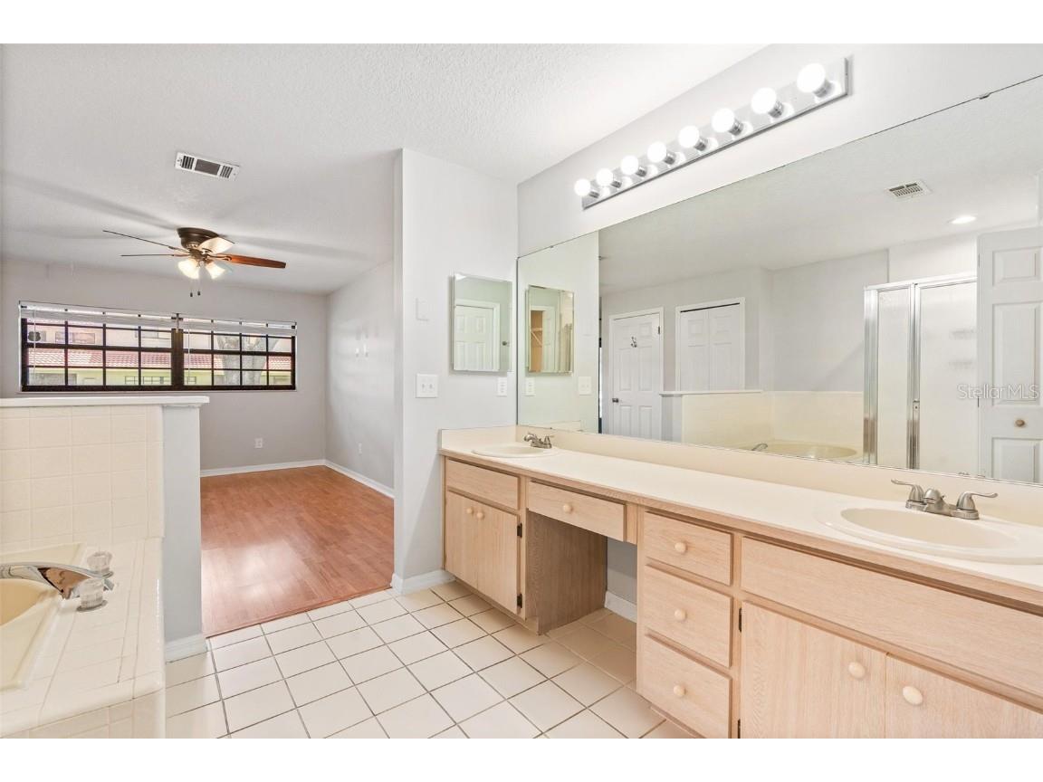 8210 Ambrose Cove Way Orlando FL 32819 O6345326 image41