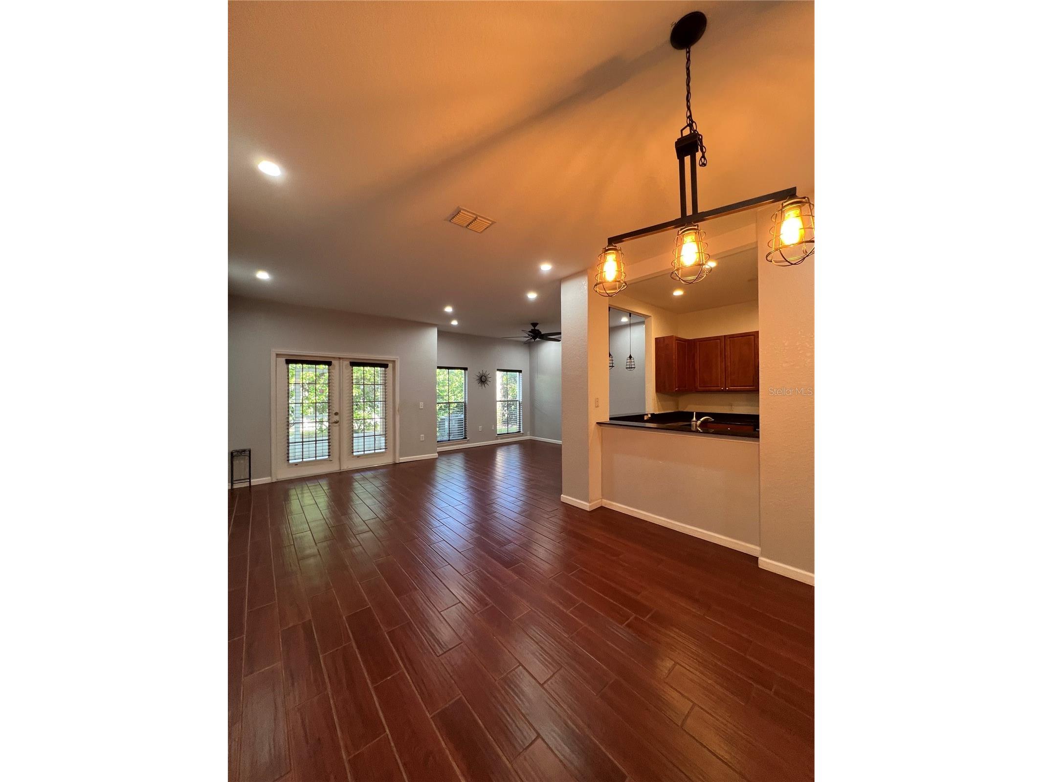 8210 Down Royal Road Tampa FL 33610 TB8463599 image14