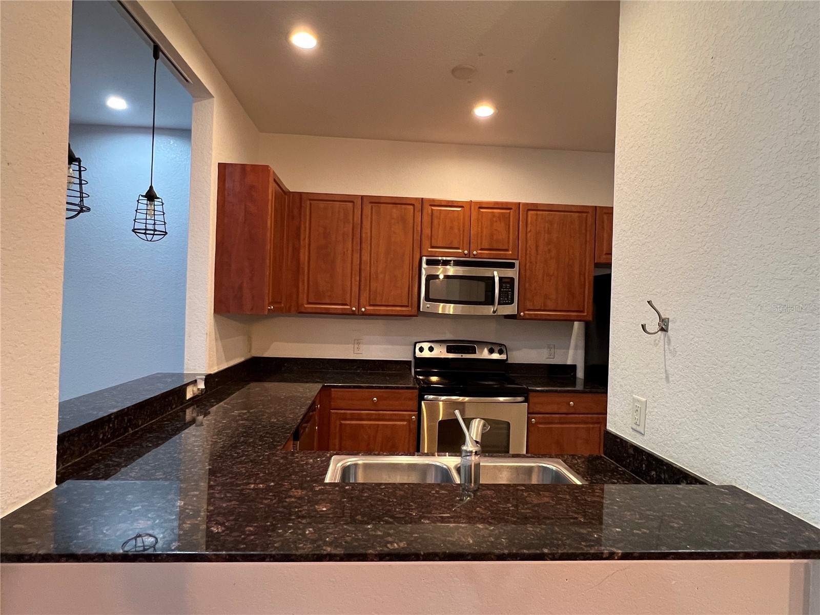 8210 Down Royal Road Tampa FL 33610 TB8463599 image8