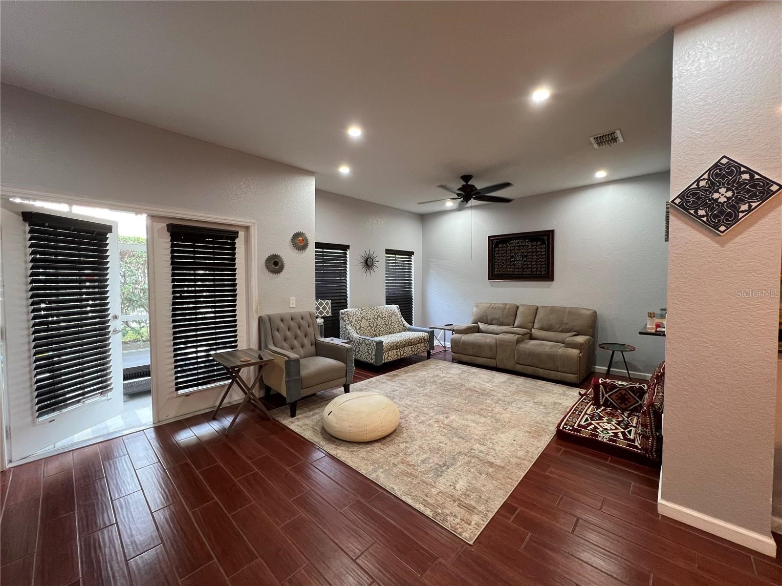 8210 Down Royal Road Tampa FL 33610 TB8492229 image14