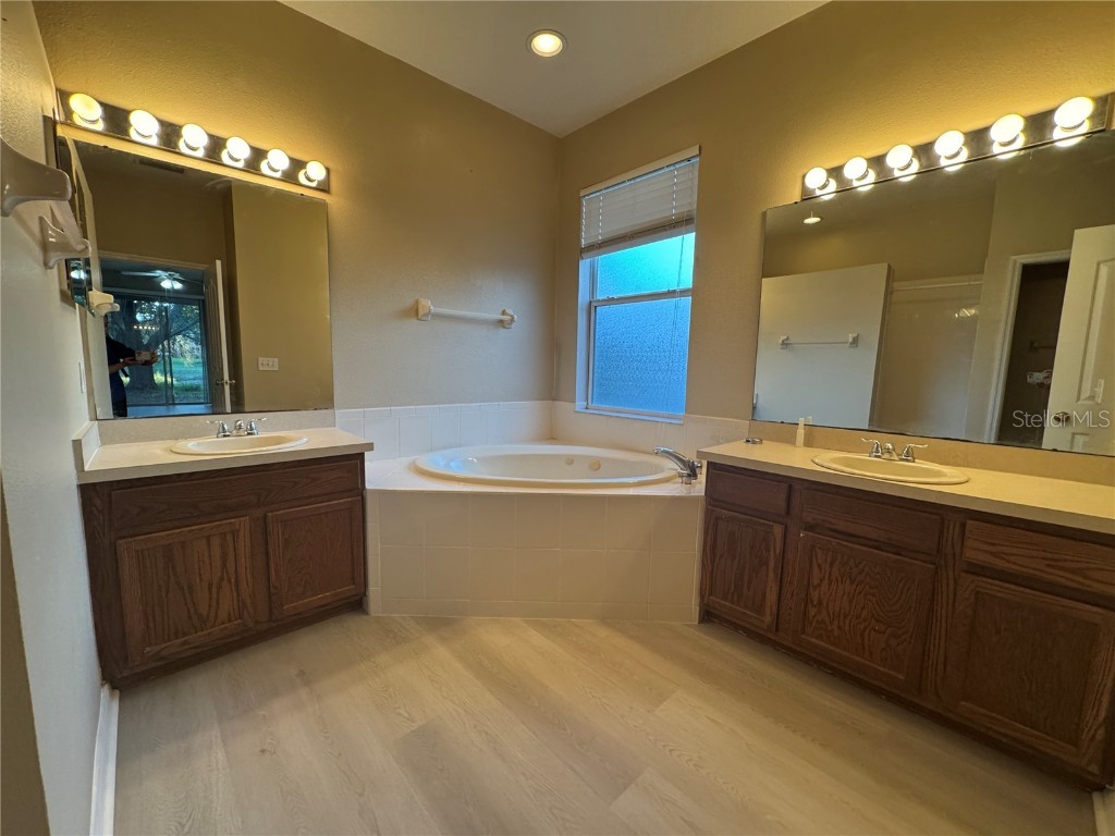 8210 Whistling Pine Way Tampa FL 33647 TB8454470 image31