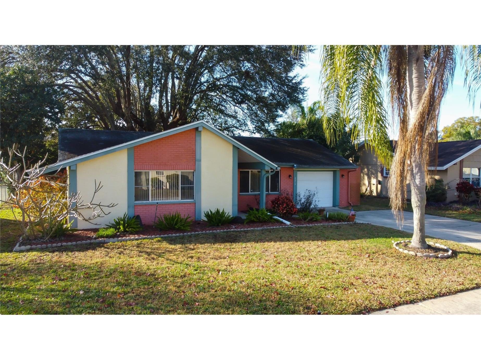 8210 Woodsong Row Hudson FL 34667 TB8472158 image1