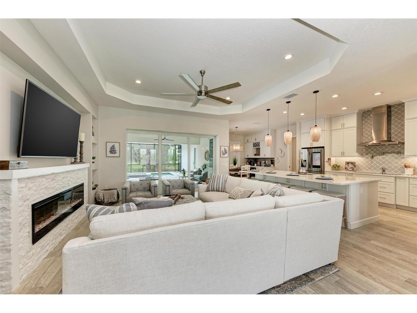 8211 37th Avenue Circle W Bradenton FL 34209 A4695607 image17