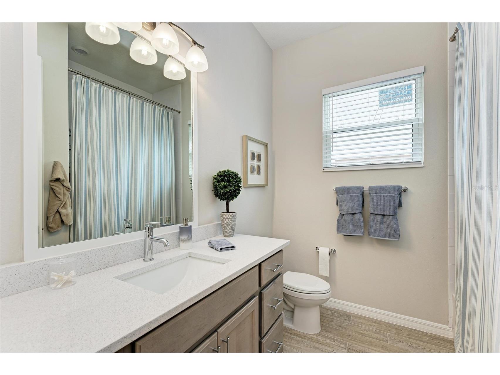 8211 37th Avenue Circle W Bradenton FL 34209 A4695607 image36