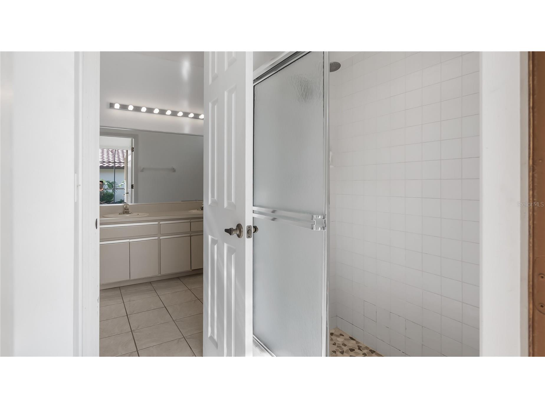 8211 Borgia Court Orlando FL 32836 O6396074 image17