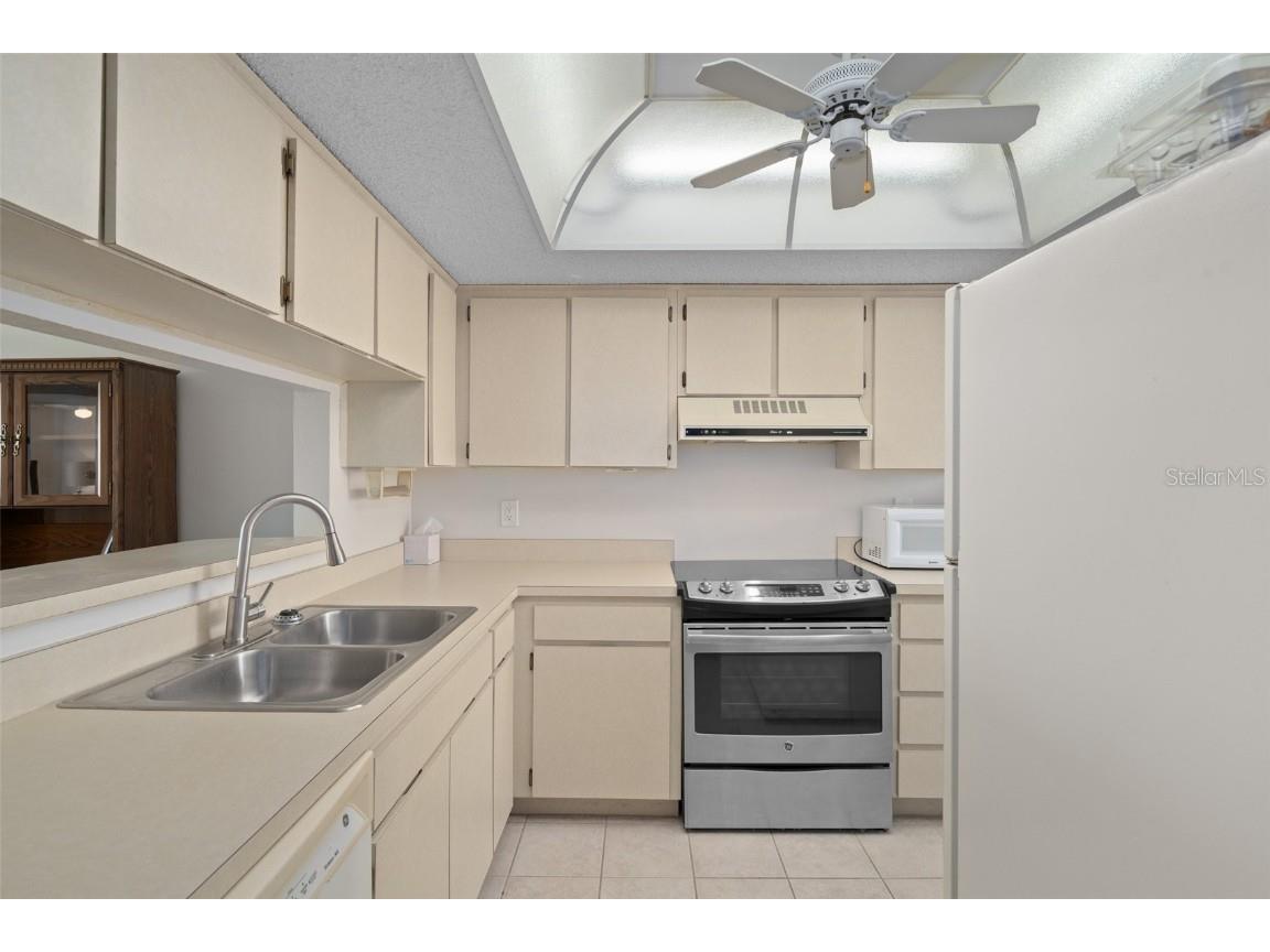 8211 Brent Street #836 Port Richey FL 34668 - GULF OF MEXICO COTEE RIVER W7880577 image11