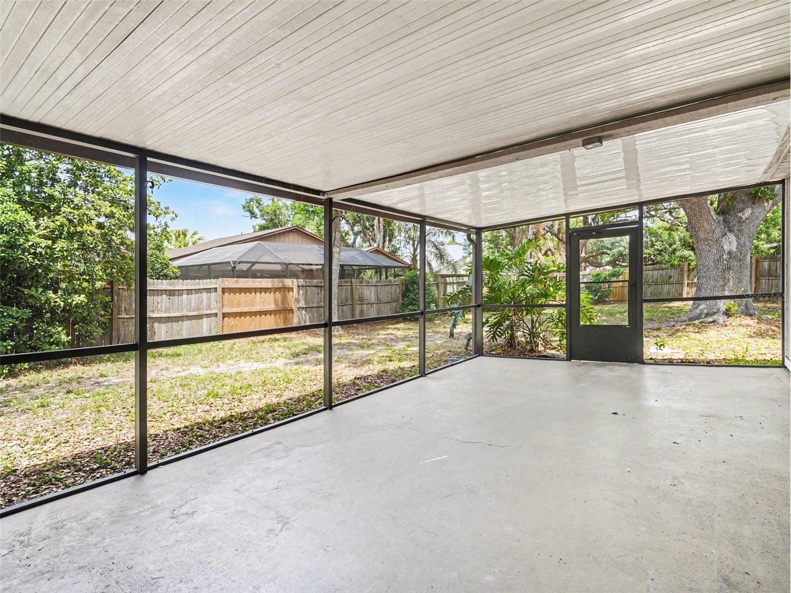 8211 Country Oaks Court Sarasota FL 34243 O6403207 image16
