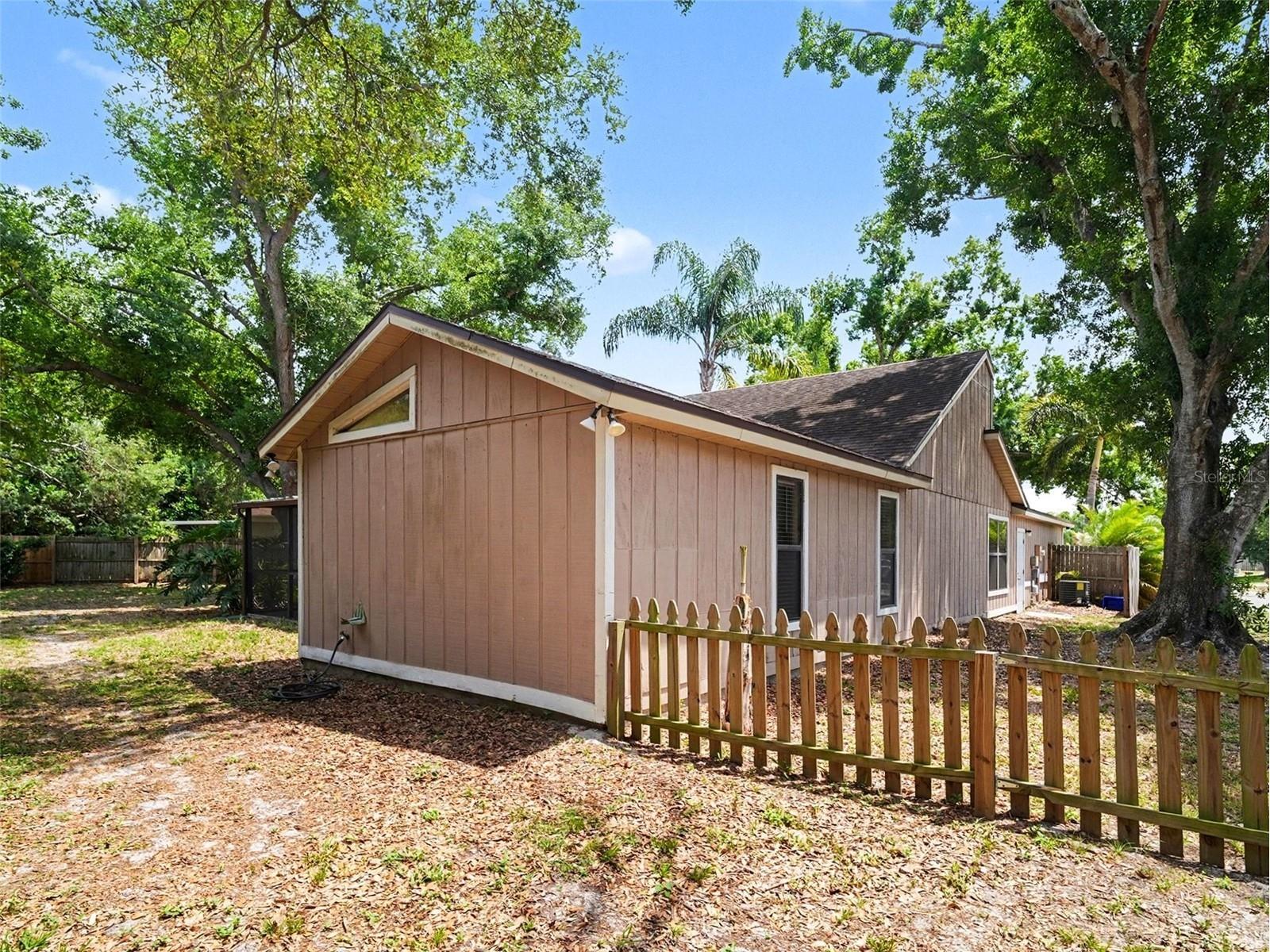 8211 Country Oaks Court Sarasota FL 34243 O6403207 image17