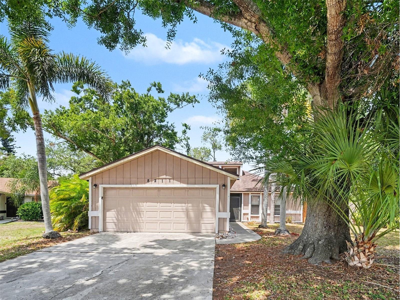 8211 Country Oaks Court Sarasota FL 34243 O6403207 image3