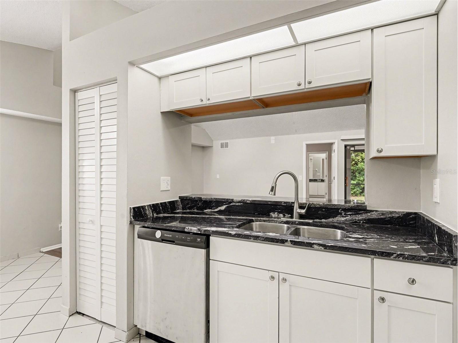 8211 Country Oaks Court Sarasota FL 34243 O6403207 image7